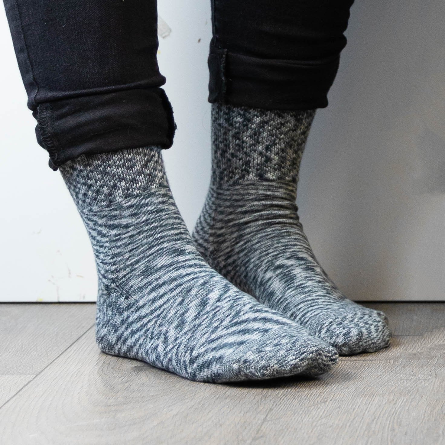 Diabetic Socks for Men, Diabetic Socks For Women, Neuropathy, Non Binding, Seamless - Marble Grey